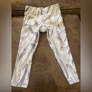 Athleta Contender Opal Cropped leggings